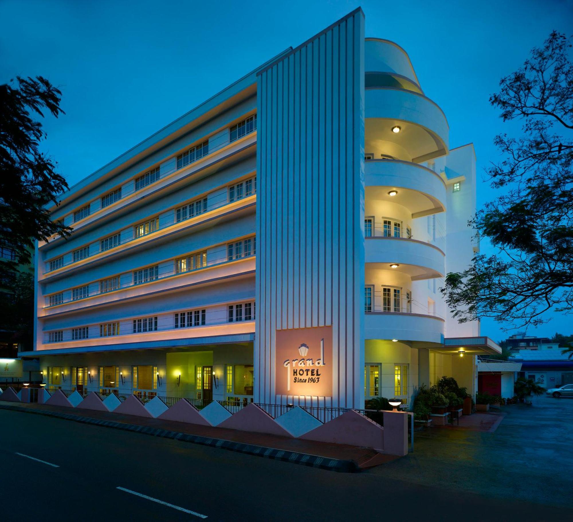 Grand Hotel Kochi Екстер'єр фото